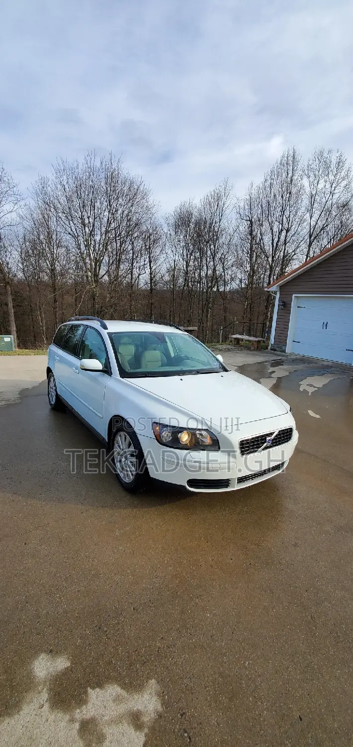 2005 Volvo V50 Parts
