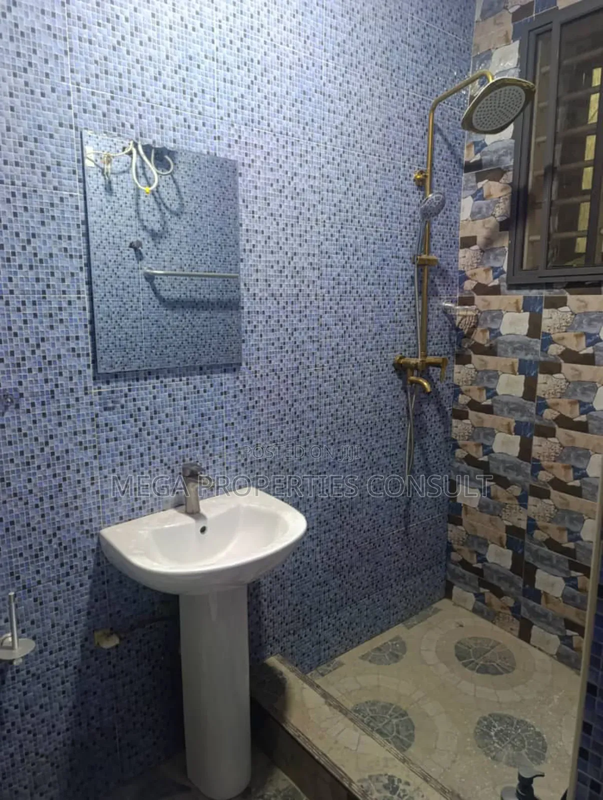 3bdrm House in Ablekuma for sale