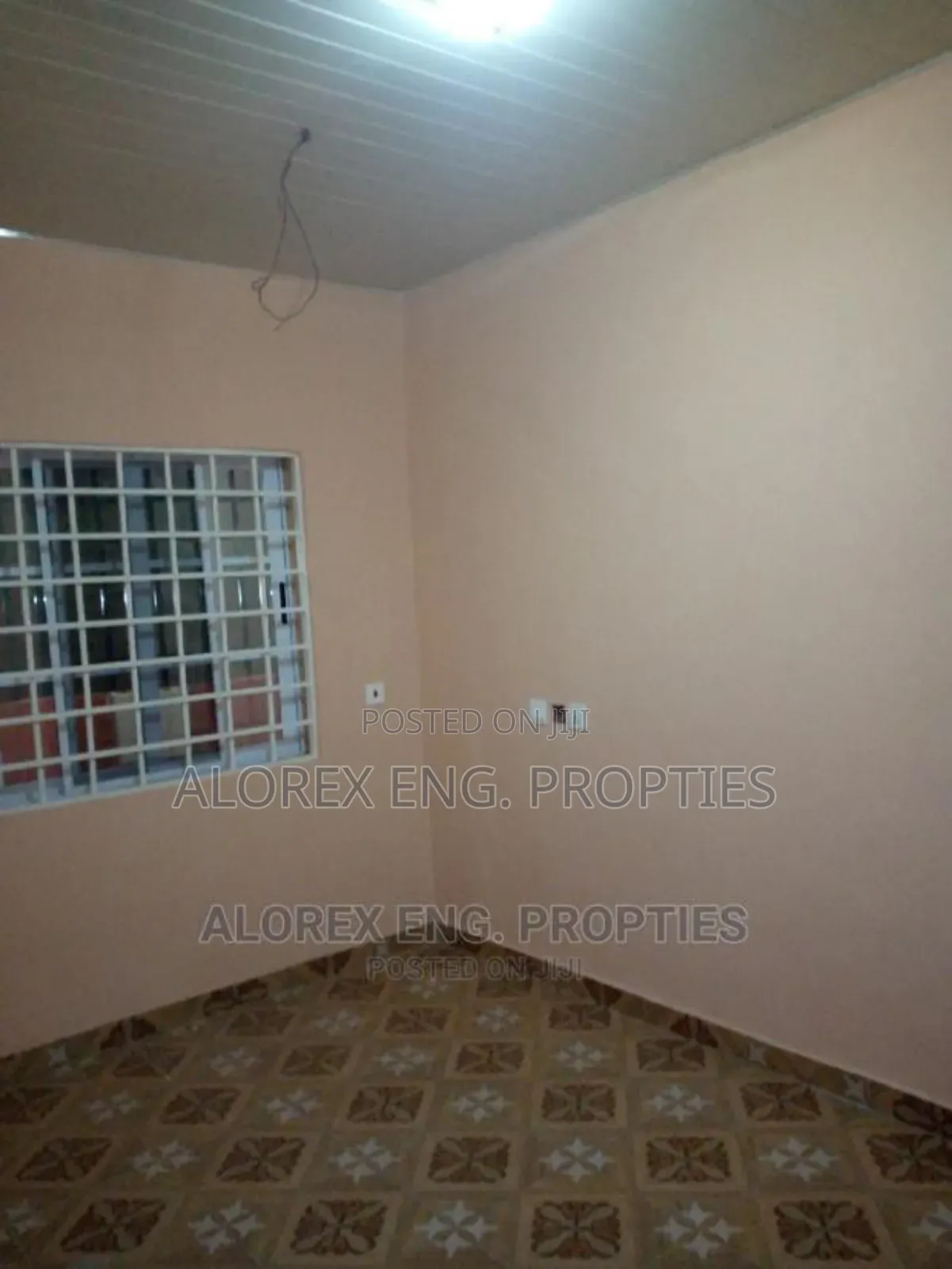 1bdrm Apartment in Chamber Self, Oyibi for rent