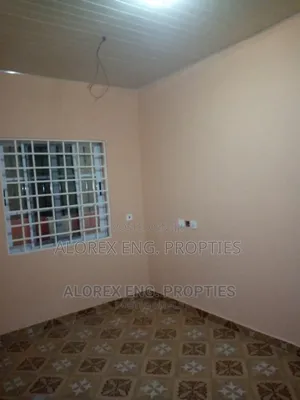 1bdrm Apartment in Chamber Self, Oyibi for rent