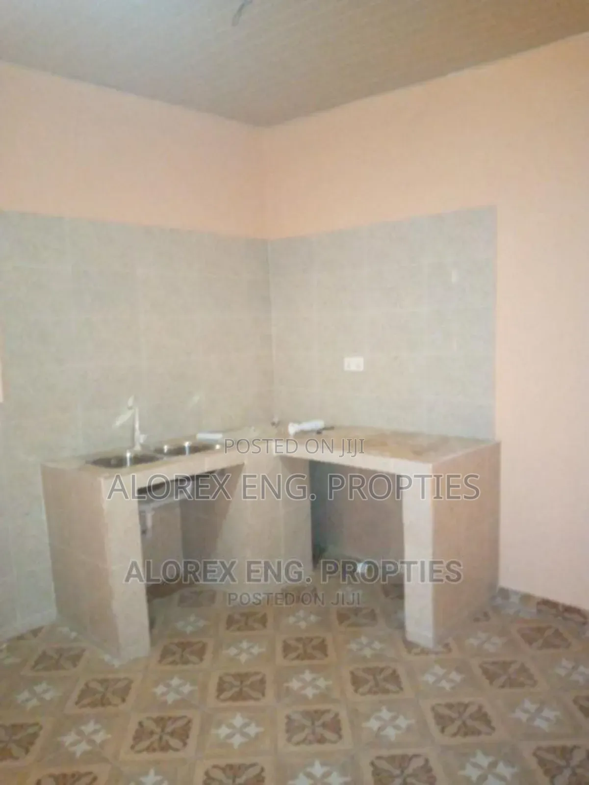 1bdrm Apartment in Chamber Self, Oyibi for rent