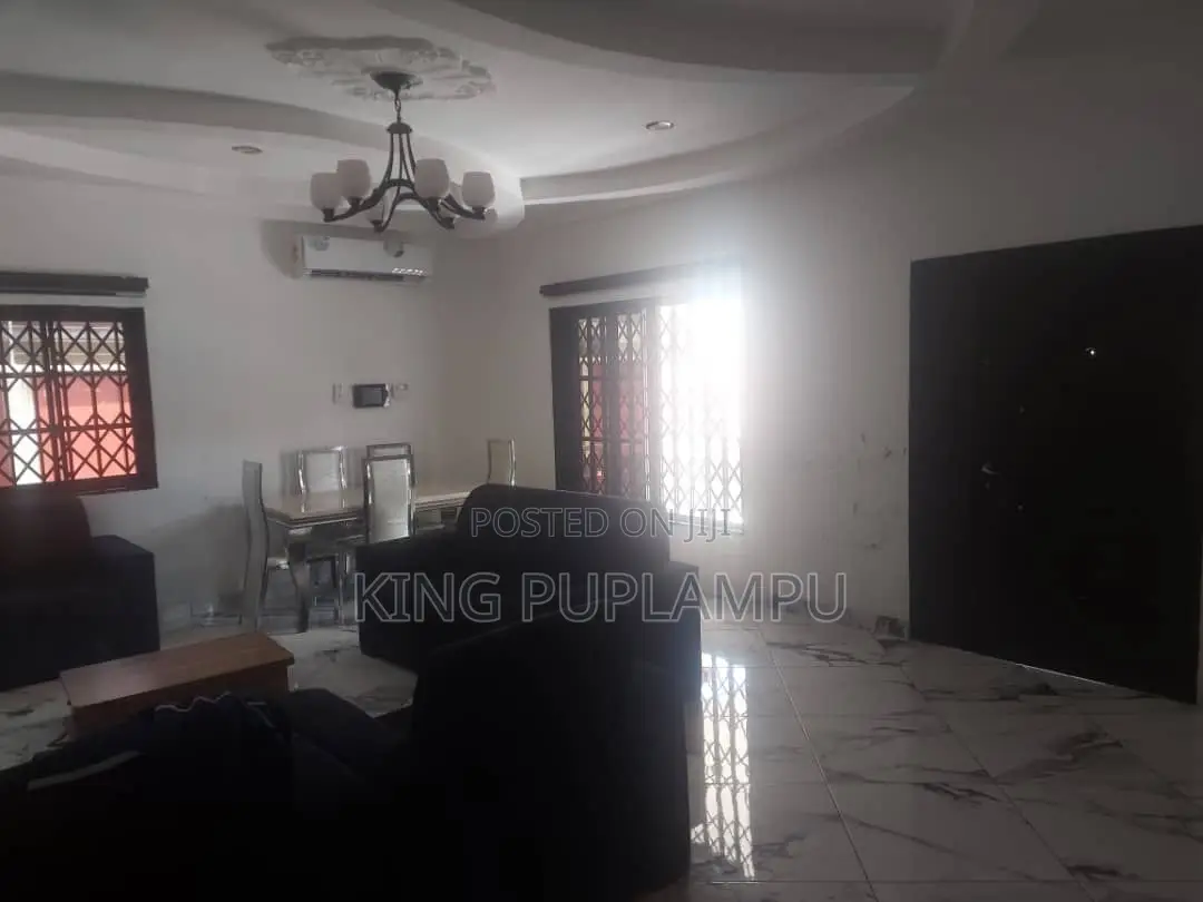 5bdrm House in Owusu Ansah for sale