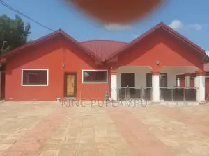5bdrm House in Owusu Ansah for sale