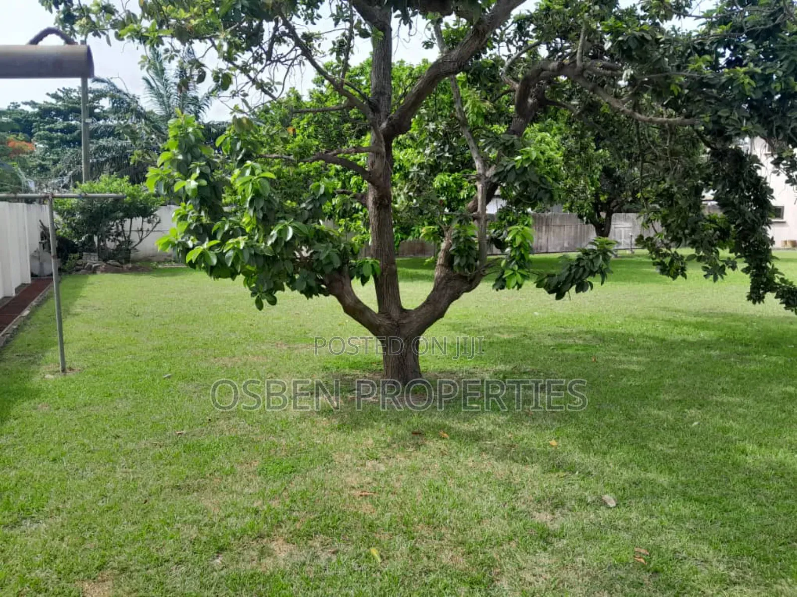 Furnished 7bdrm Mansion in Osben Properties, Cantonments for sale
