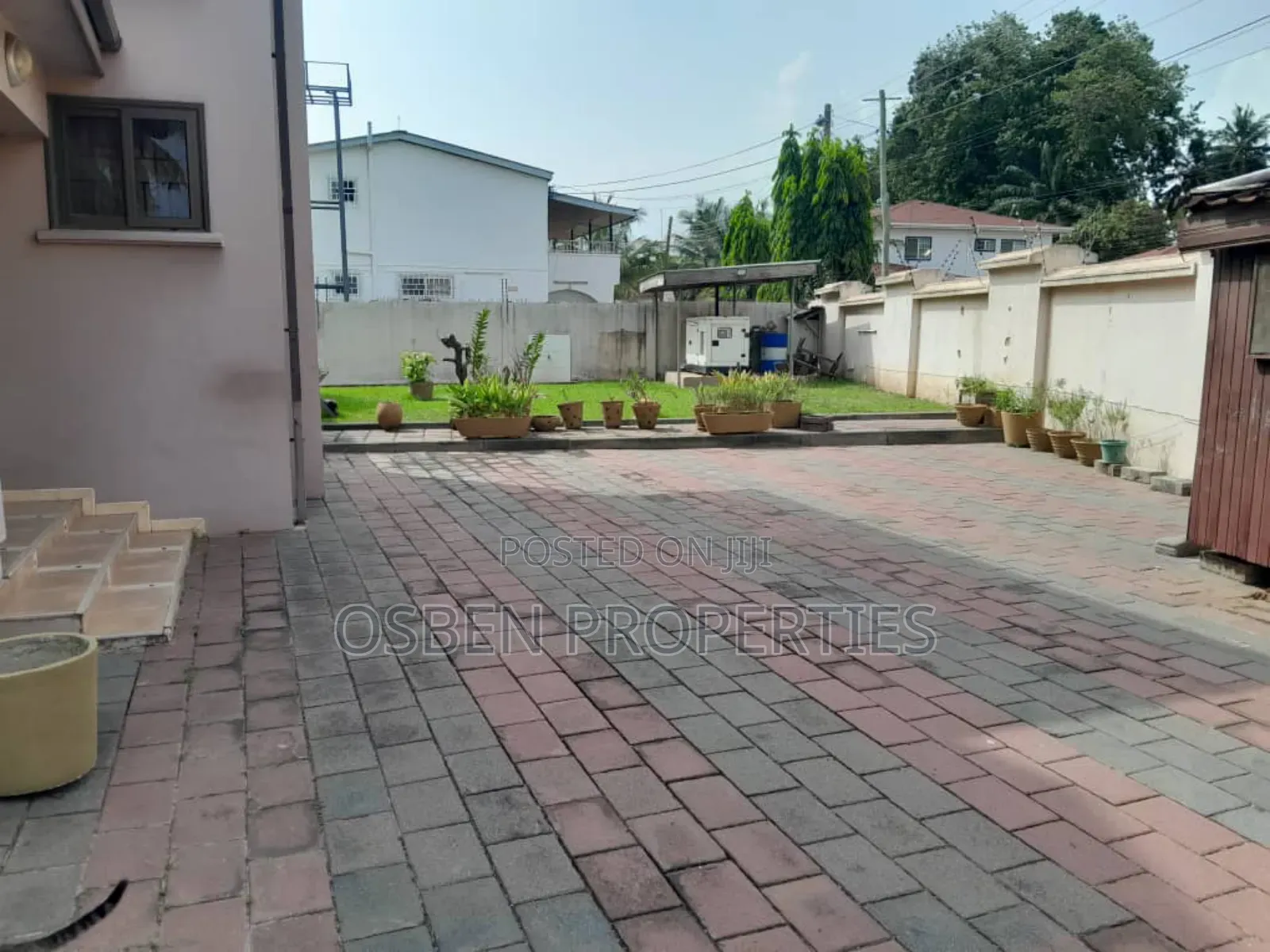 Furnished 7bdrm Mansion in Osben Properties, Cantonments for sale