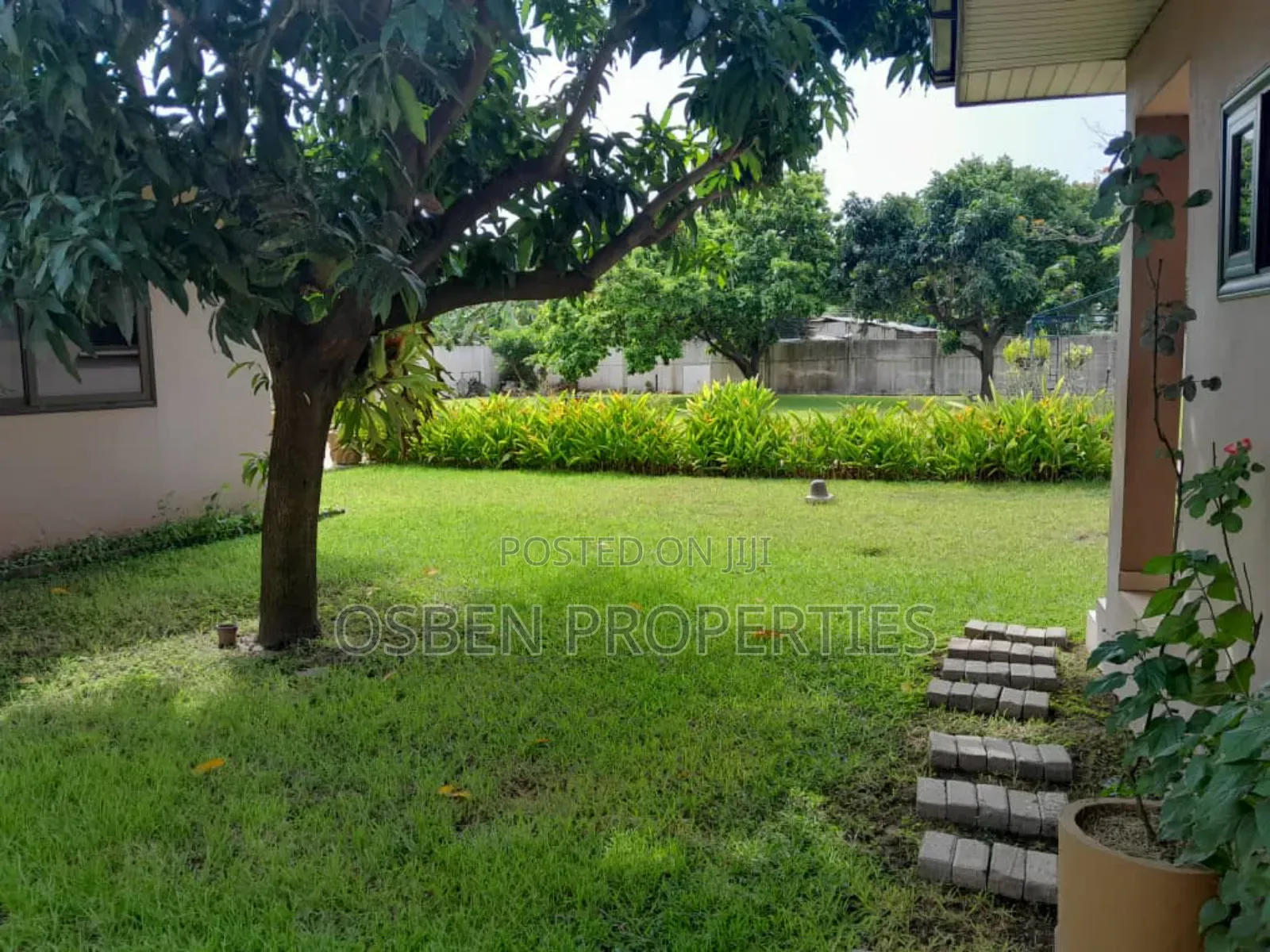 Furnished 7bdrm Mansion in Osben Properties, Cantonments for sale