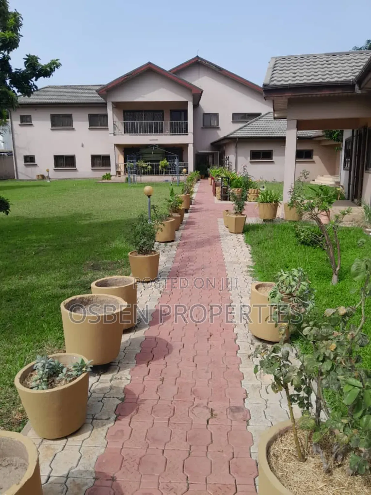 Furnished 7bdrm Mansion in Osben Properties, Cantonments for sale