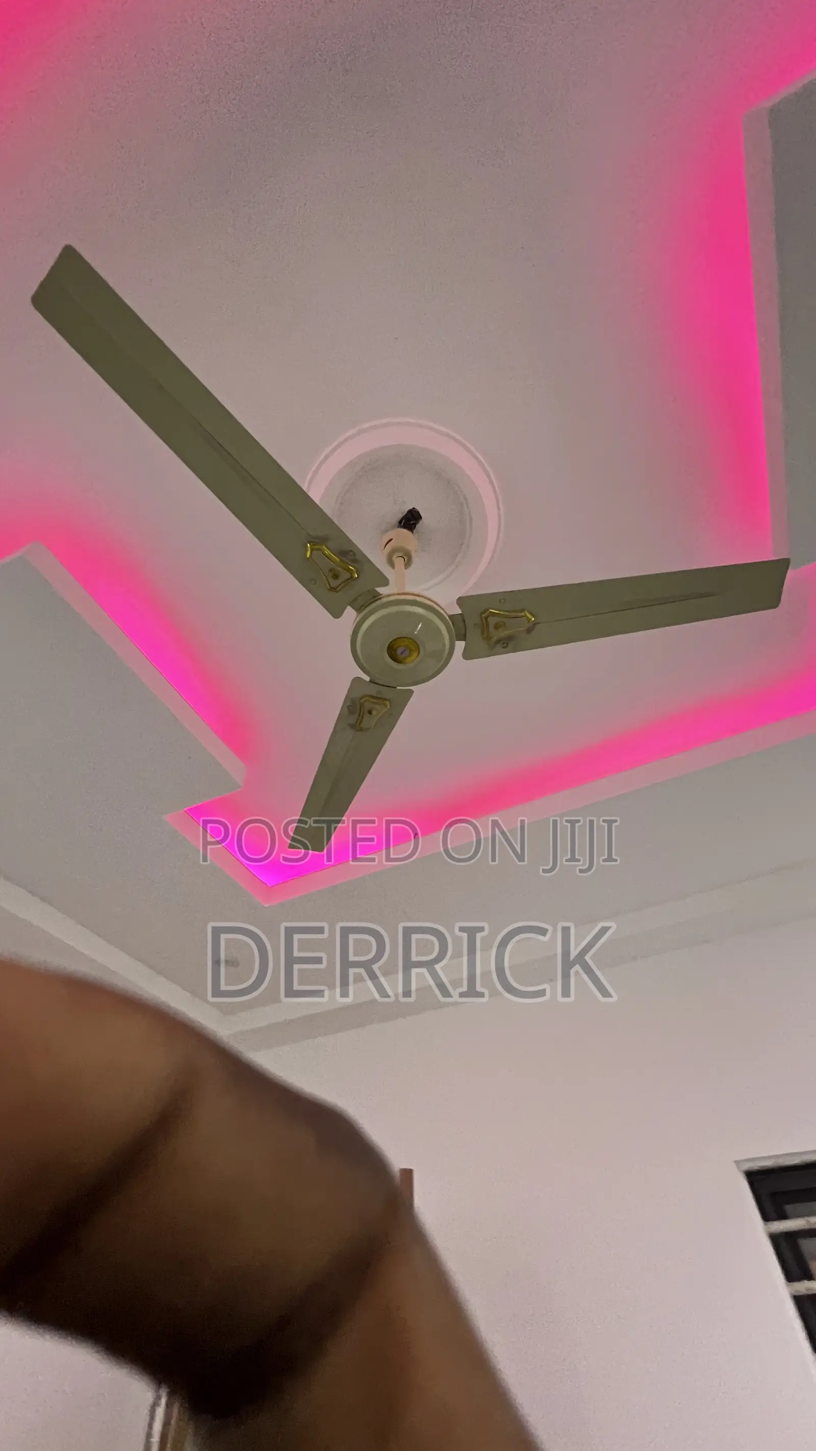 56” 5-Star Rating Skymax Super Fan