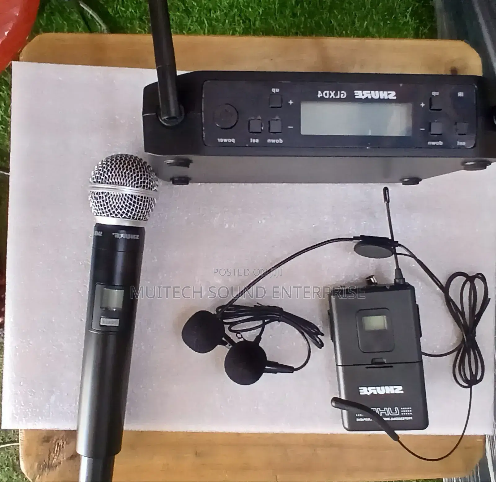 Shure Wireless Mic (Glxd4 (3 in 1)