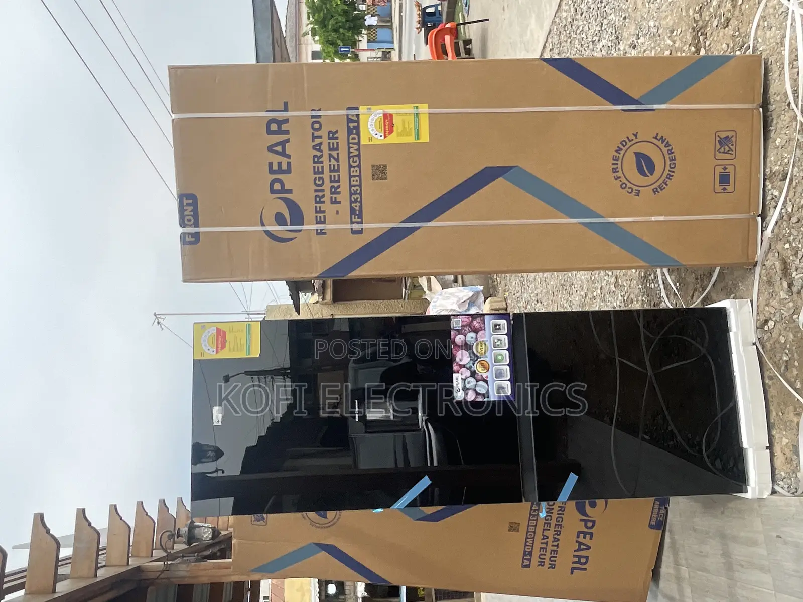 {Large Storage Capacity} Pearl 309ltr Fridge With Dispenser