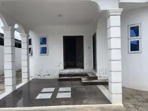 7bdrm House in Lapaz for rent
