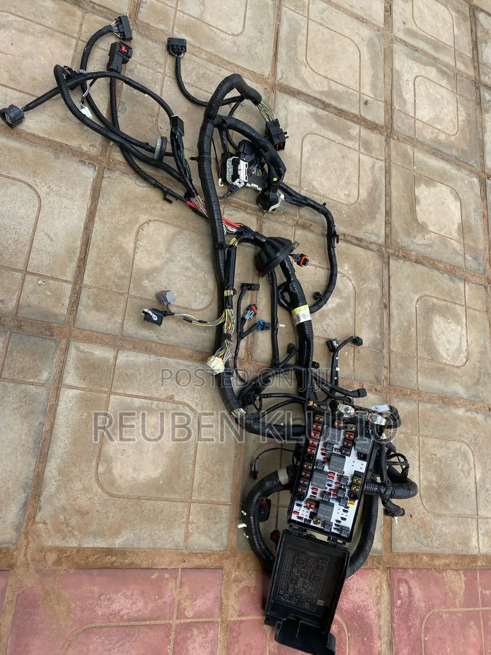 Ford Edge 2008 Engine Wire Harness Complete With Fusebox