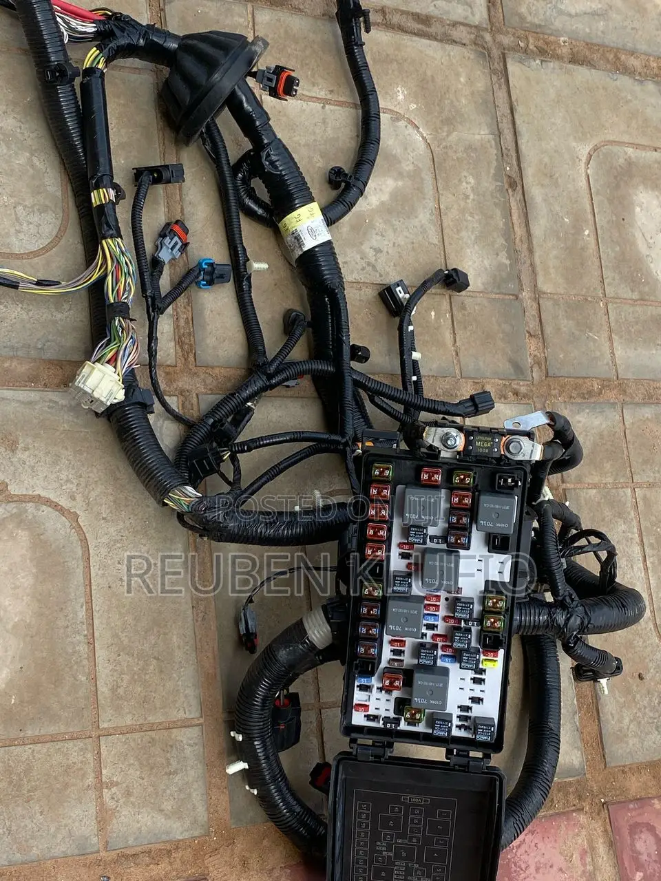Ford Edge 2008 Engine Wire Harness Complete With Fusebox