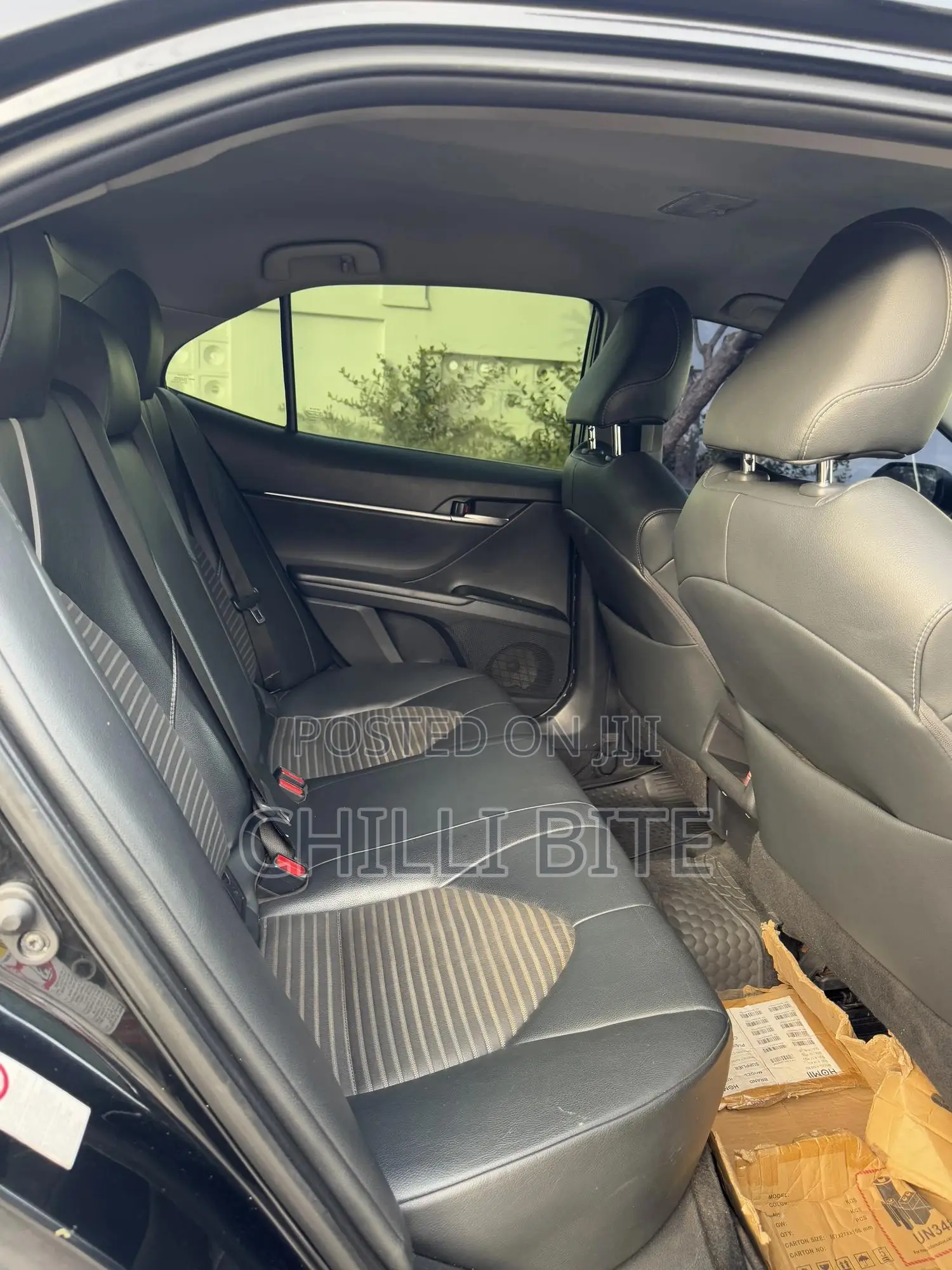 Toyota Camry SE FWD (2.5L 4cyl 8AM) 2018 Black