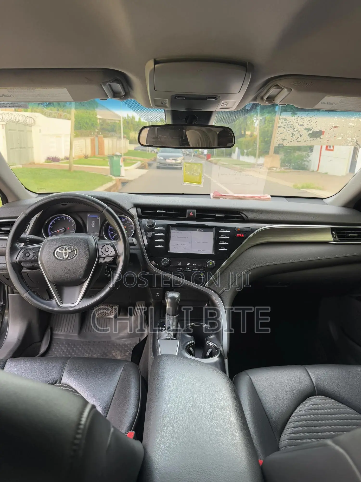 Toyota Camry SE FWD (2.5L 4cyl 8AM) 2018 Black