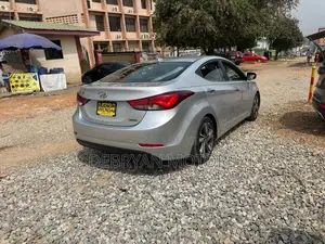 Hyundai Elantra Limited 4dr Sedan (1.8L 4cyl 6A) 2014 Silver