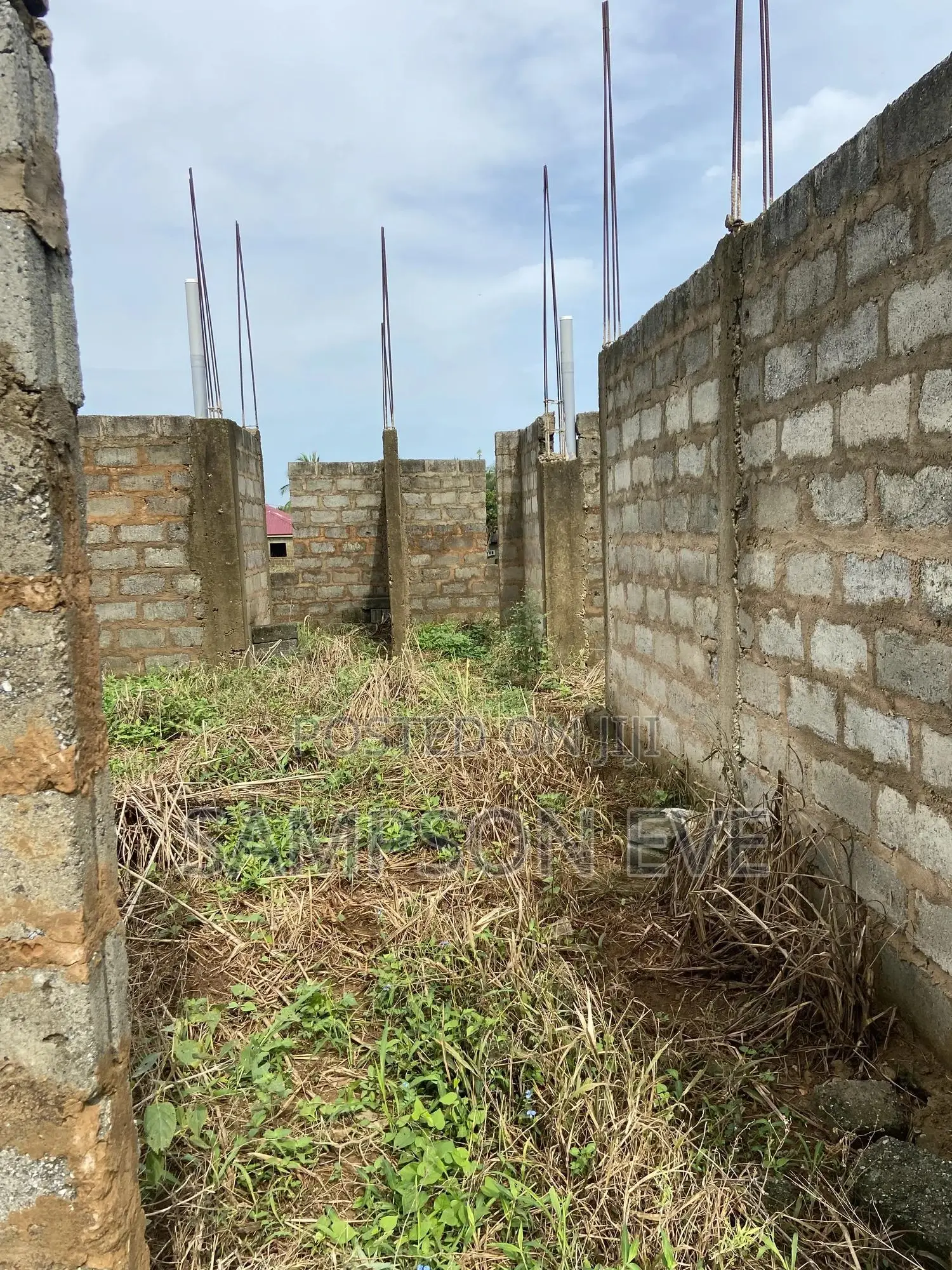 Uncompleted 2 Bedroom House For Sale At Aburi-fotobi + Blocks & Stones