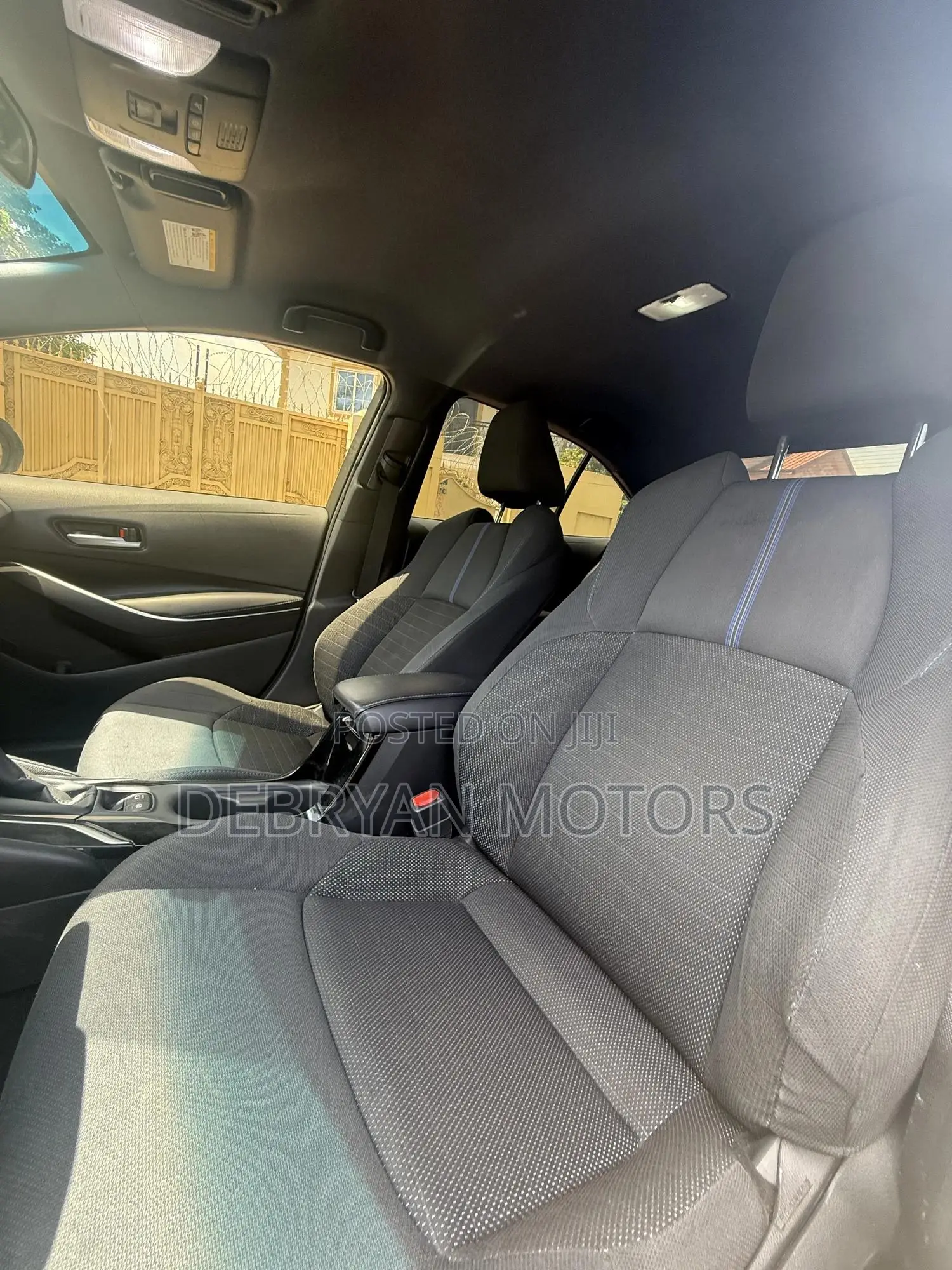 Toyota Corolla SE 2021 Blue