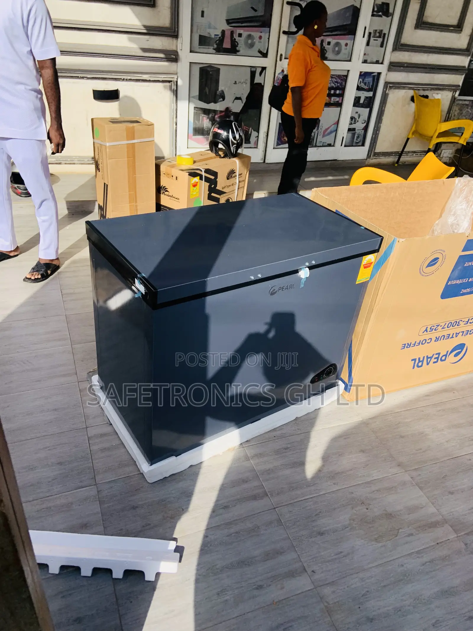 Efficiency Dark Grey Singledoor Pearl 250 Liters Freezer