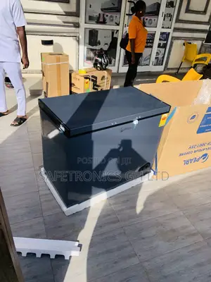 Efficiency Dark Grey Singledoor Pearl 250 Liters Freezer