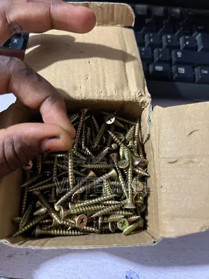 Chipboard Screw Yzp 4*18mm