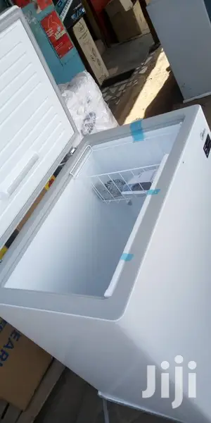 Midea 200litres Chest Freezer
