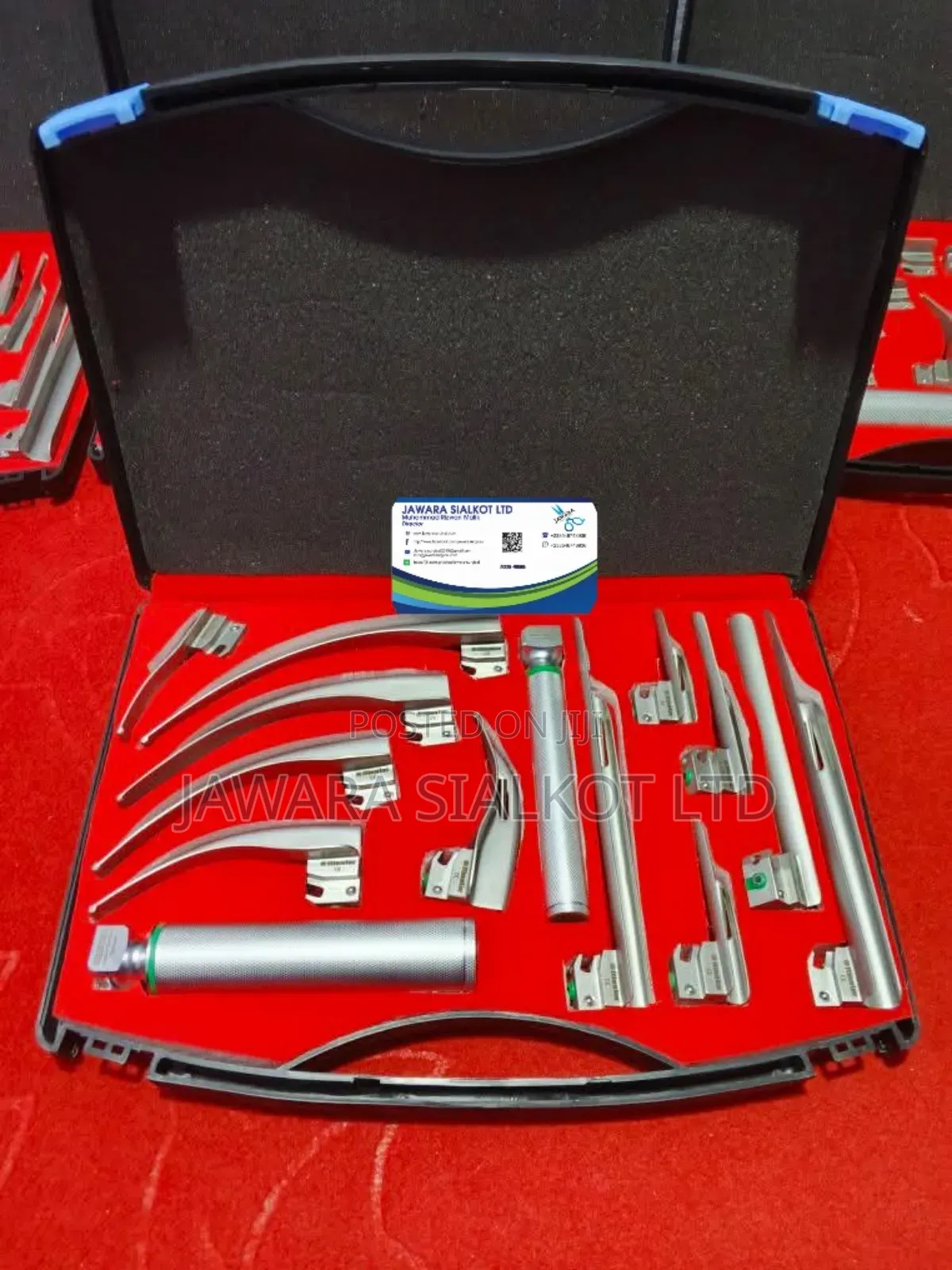 Laryngoscope
Machintosh and Miller Set With 12 Blade