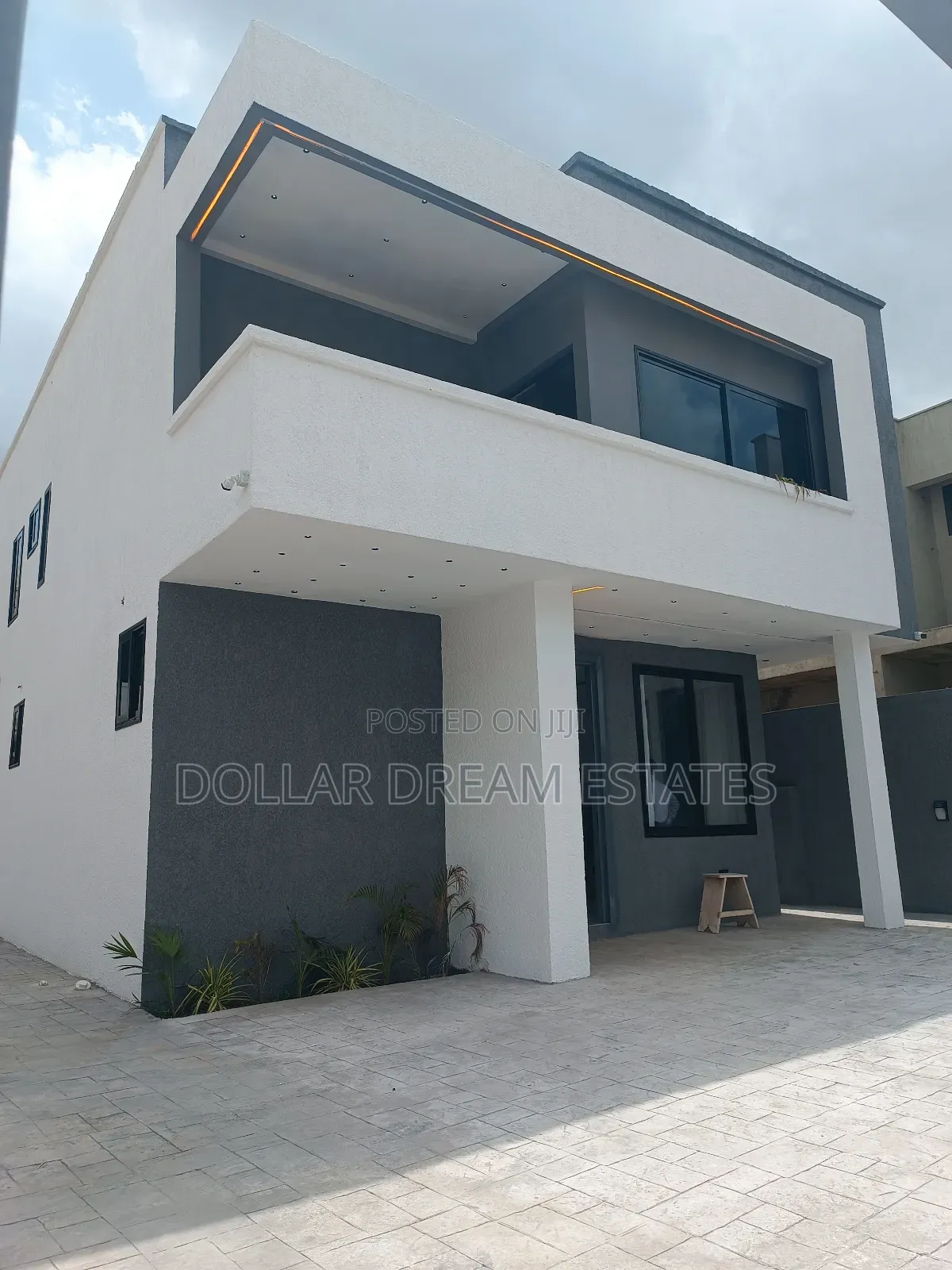 4bdrm House in Haatso for sale
