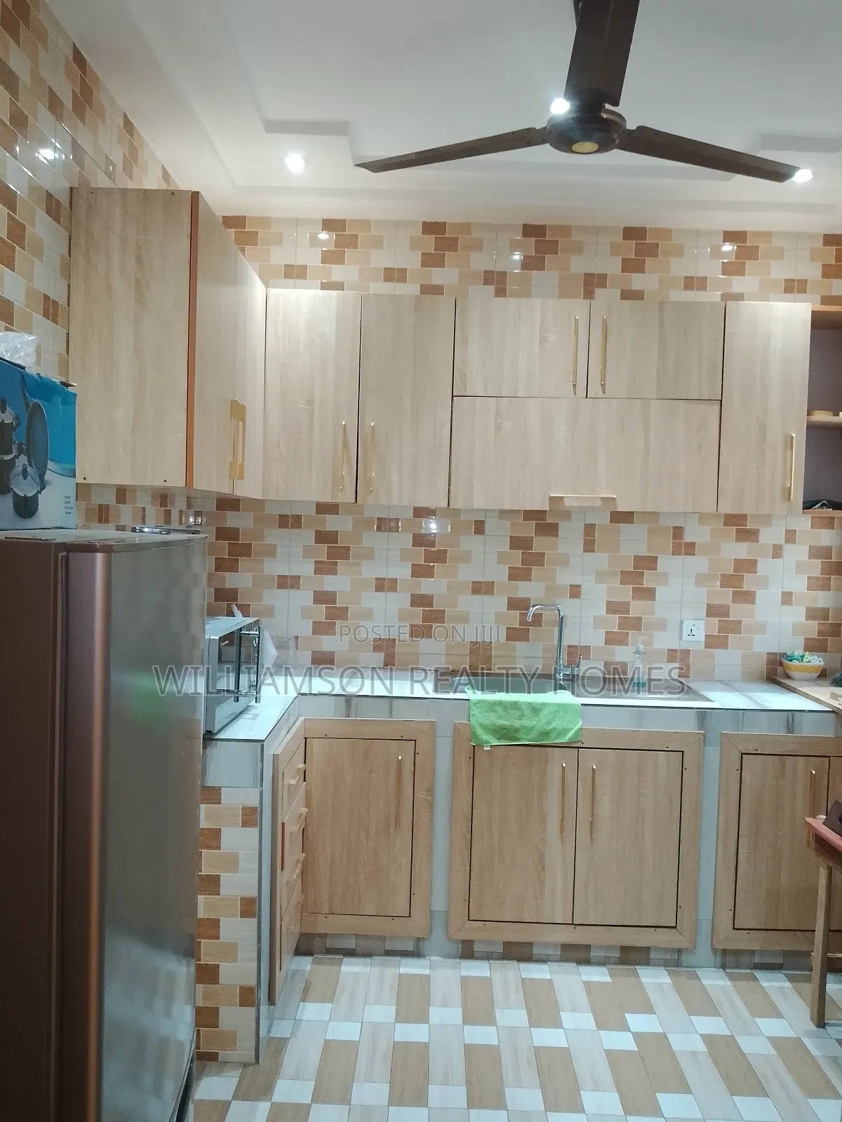 3bdrm House in Tempo Estate Area, Spintex for rent