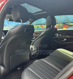 Mercedes-Benz E300 4Matic AWD Sedan (2.0L 4cyl 9A) 2017 Red