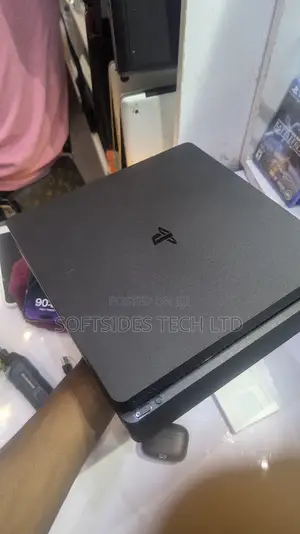 Playstation 4 Slim Jailbreak With 7 Games