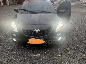 Toyota Yaris 2012 Black
