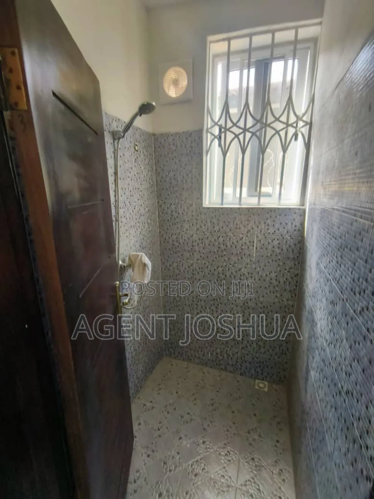 5bdrm Apartment in Manet Court Estate, Spintex for rent