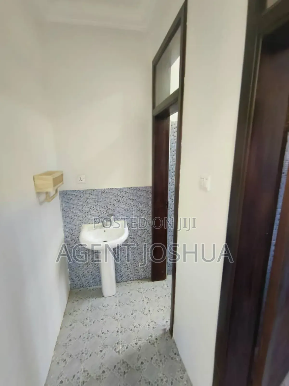 5bdrm Apartment in Manet Court Estate, Spintex for rent