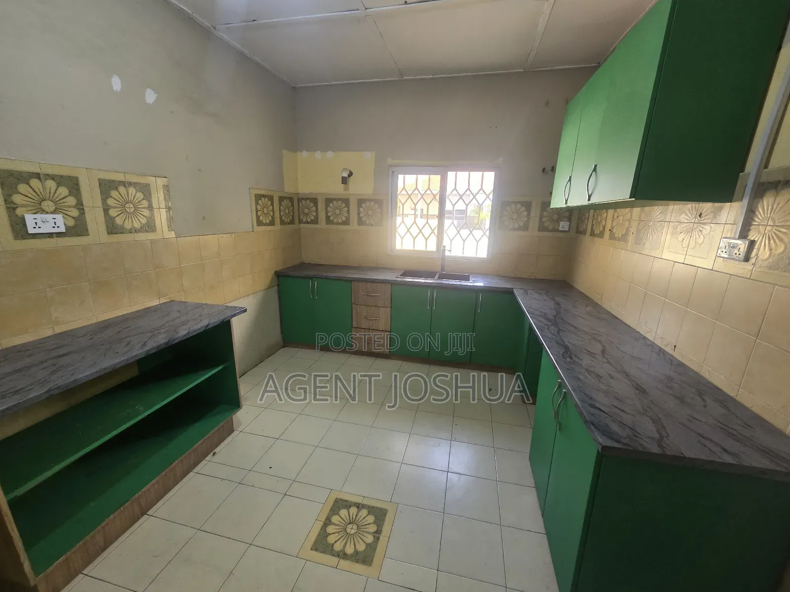 5bdrm Apartment in Manet Court Estate, Spintex for rent