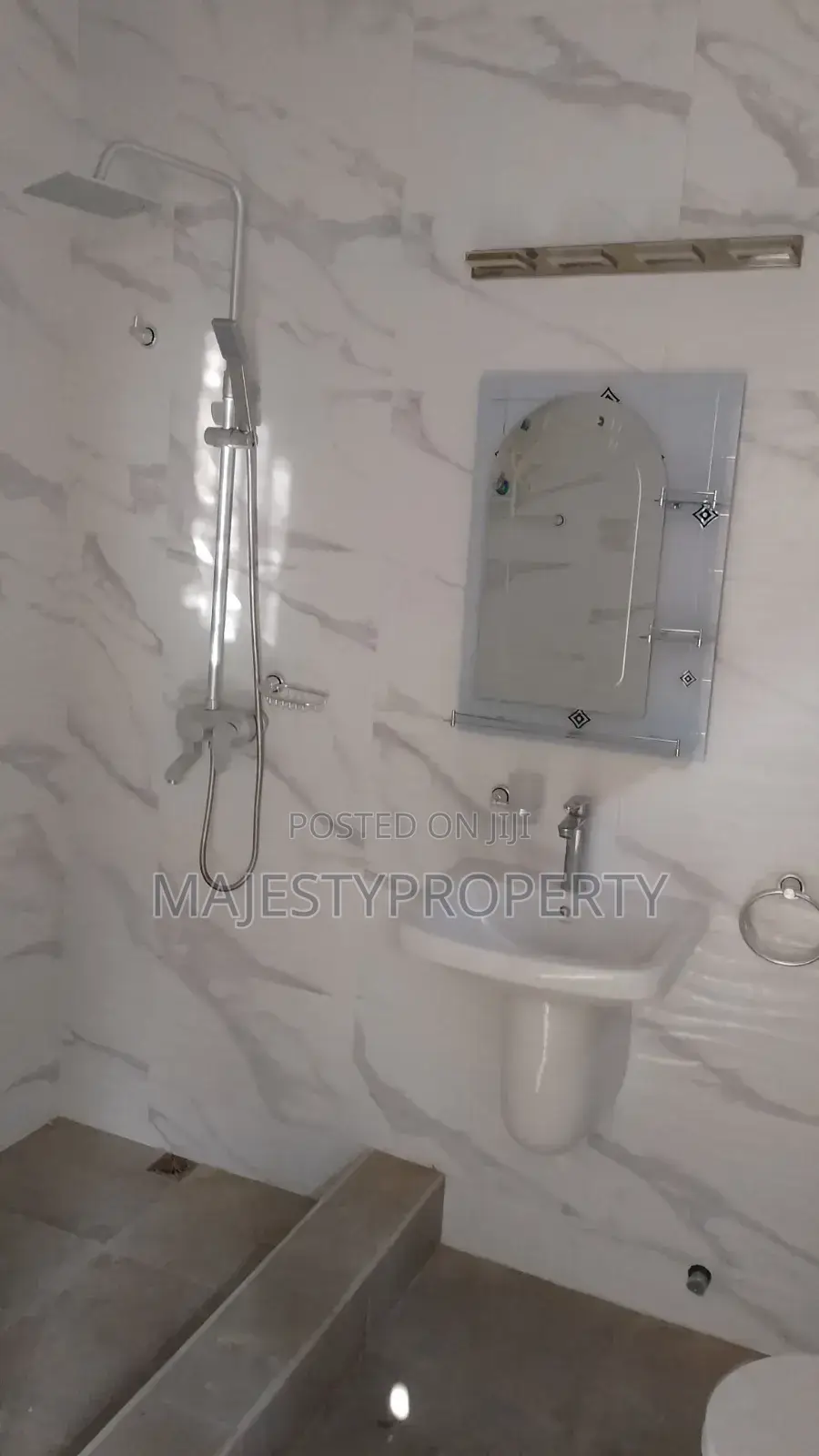 Newly Built 6bedrooms Selfcompound for Rent at Eastlegon