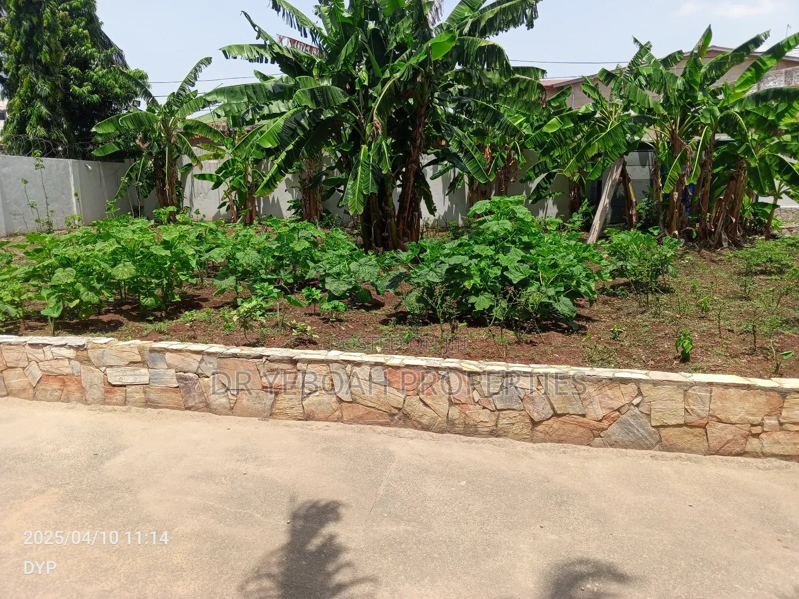 3bdrm House in Spintex:-3 Bedrooms for sale