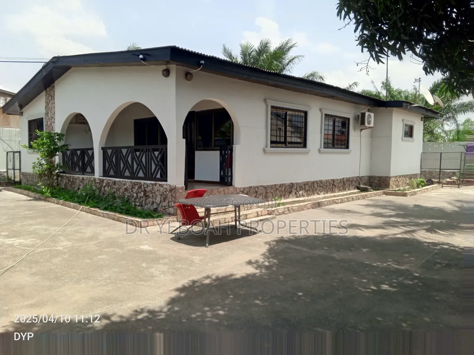3bdrm House in Spintex:-3 Bedrooms for sale