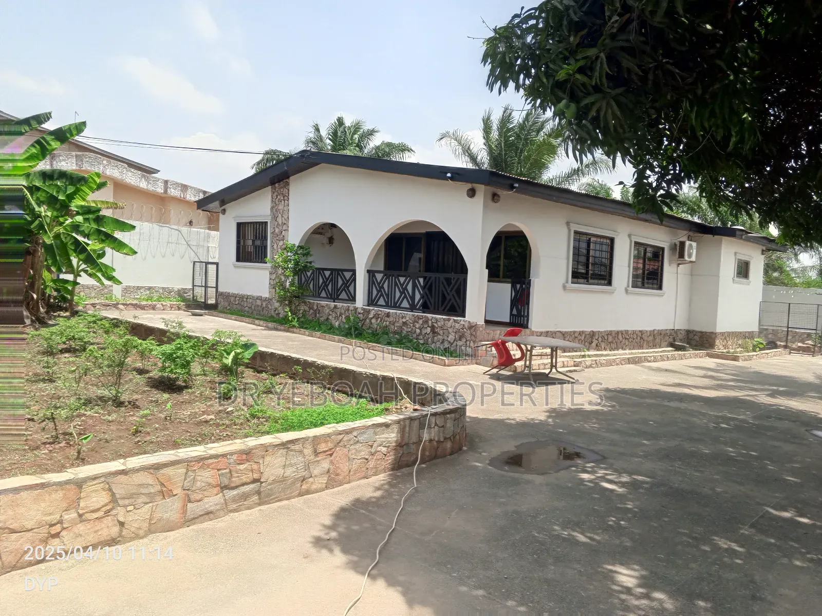 3bdrm House in Spintex:-3 Bedrooms for sale