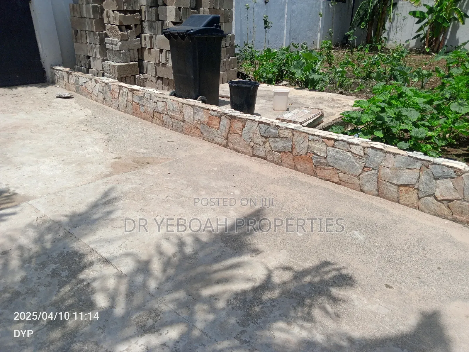 3bdrm House in Spintex:-3 Bedrooms for sale