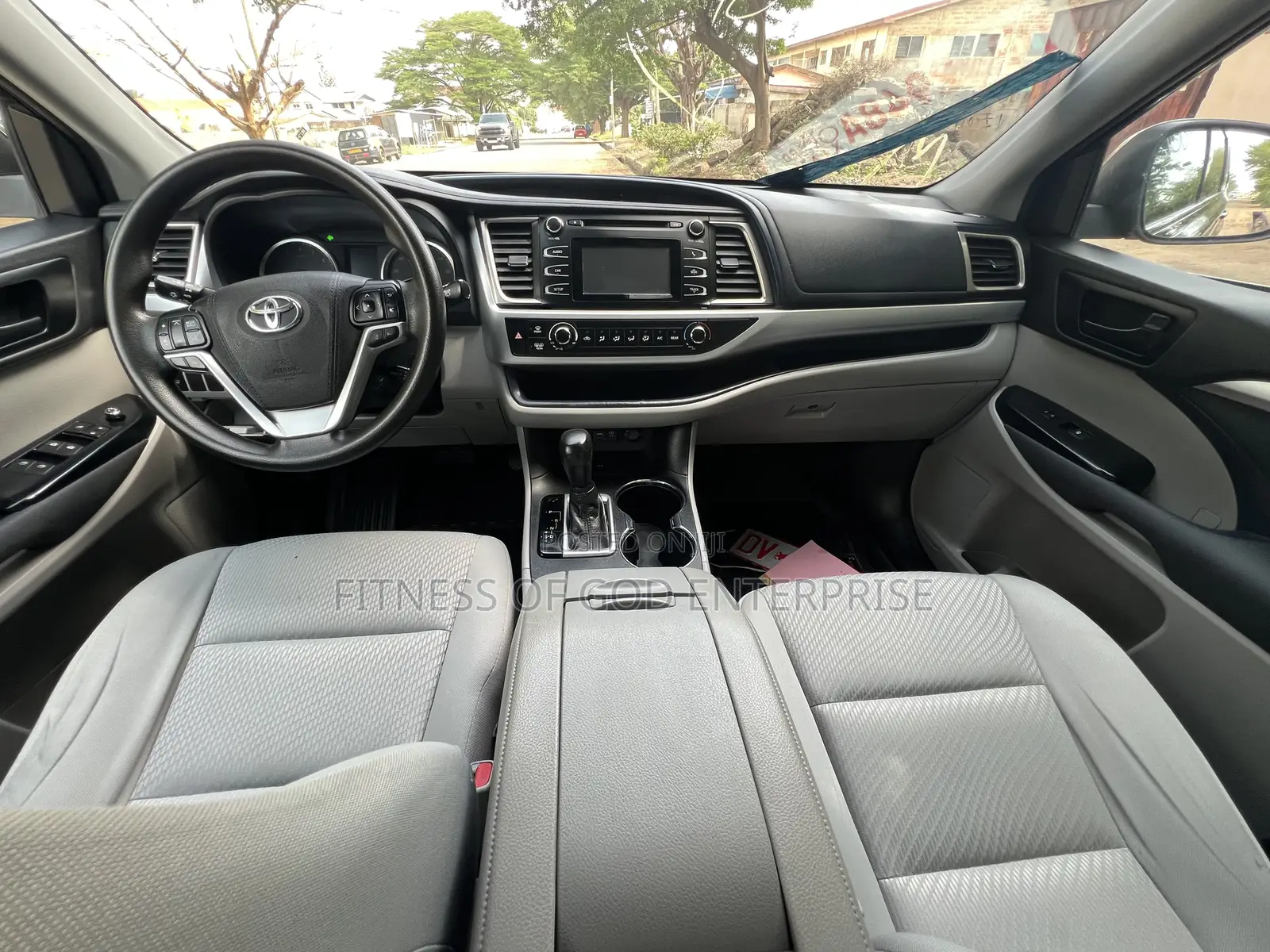 Toyota Highlander LE 2019 Black