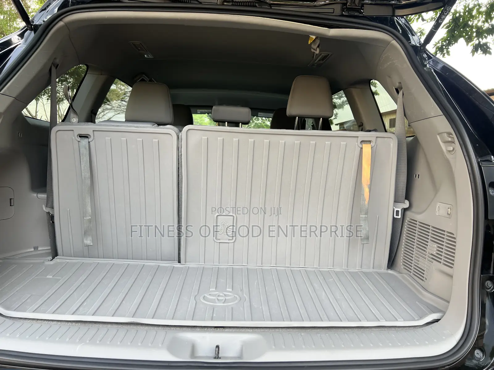 Toyota Highlander LE 2019 Black