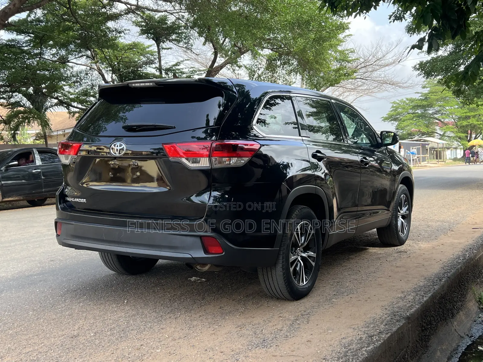 Toyota Highlander LE 2019 Black