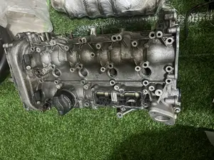 C 300 Cylinder Head