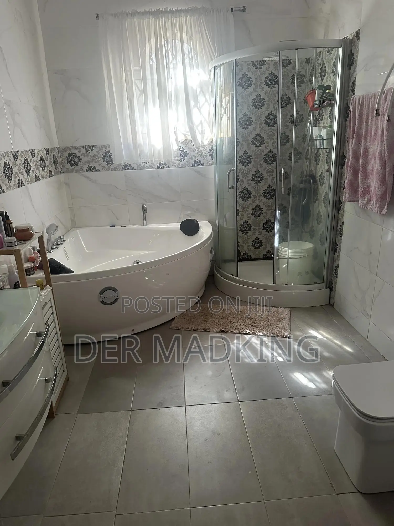 4bdrm House in Franco Estate, Pokuase for sale