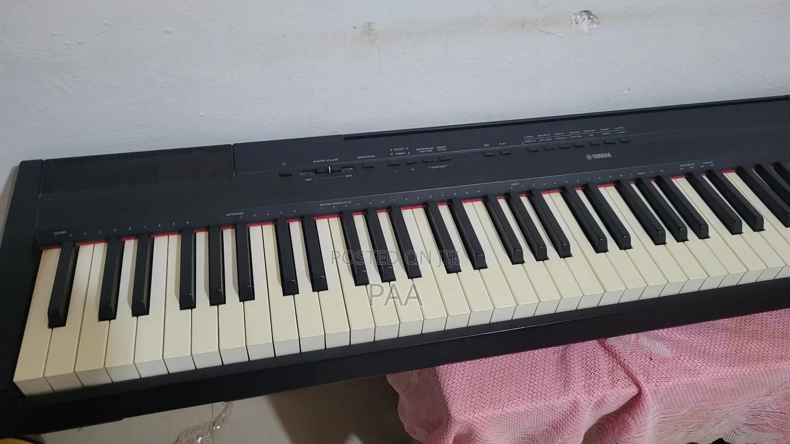 Yamaha P125 Black