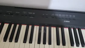 Yamaha P125 Black