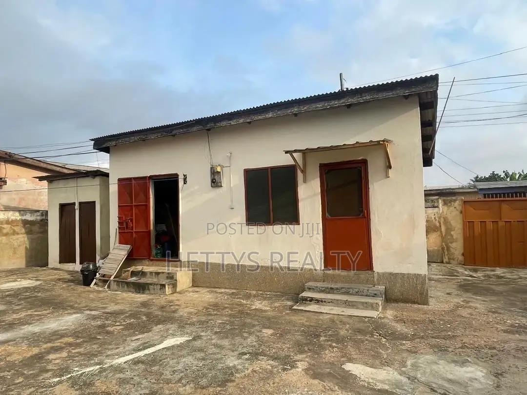 Half Plot 75*50 With Two Single Rooms on It for Sale