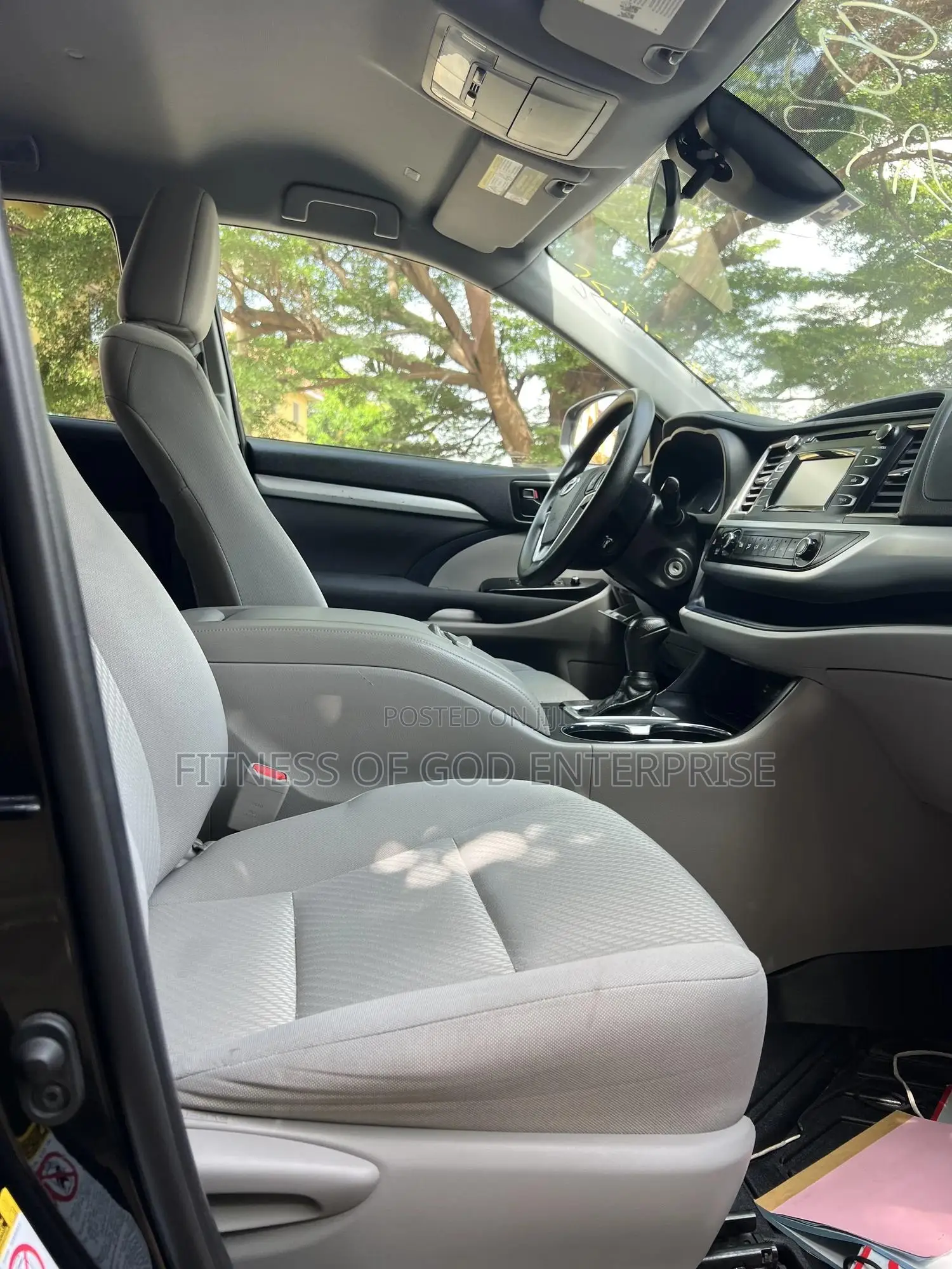 Toyota Highlander LE 2019 Black