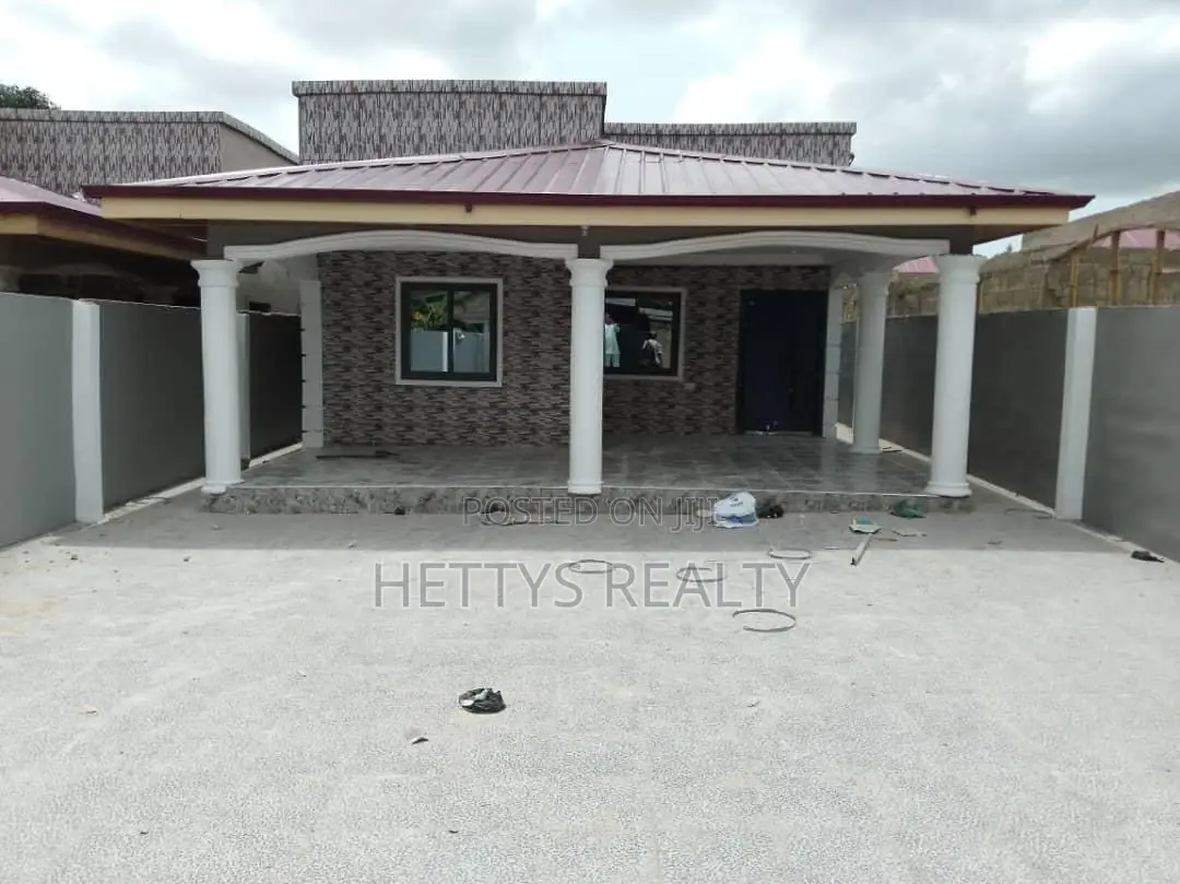 3bdrm House in Kasoa for sale